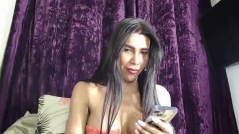 Snapshot of ebonyxprincess chatting on 01.25.25 ebonyxprincess online show from 01.25.25