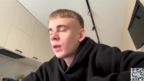 Snapshot of echowraith chatting on 09.28.25 echowraith online show from 09.28.25