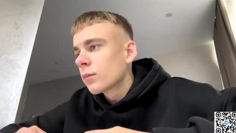 Snapshot of echowraith chatting on 10.16.25 echowraith online show from 10.16.25