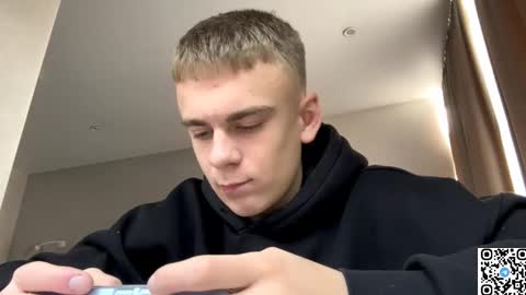 Snapshot of echowraith chatting on 10.25.25 echowraith online show from 10.25.25