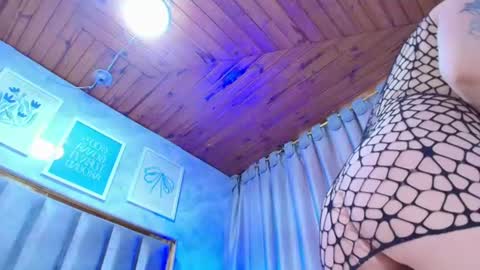 Snapshot of eda_bonne chatting on 06.21.26 Edda online show from 06.21.26