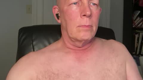 Snapshot of eddygl1968 chatting on 11.07.25 Eddy online show from 11.07.25