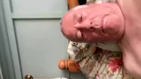 Snapshot of edgeofluv2 chatting on 10.21.25 Phil online show from 10.21.25