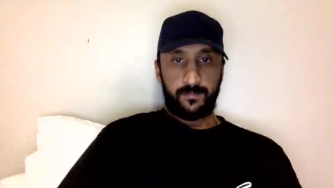 Snapshot of edgeuk1 chatting on 11.13.25 edgeuk1 online show from 11.13.25