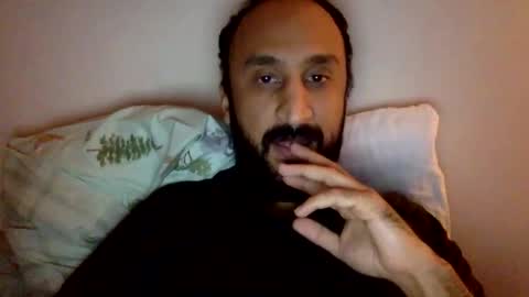 Snapshot of edgeuk1 chatting on 11.26.25 edgeuk1 online show from 11.26.25