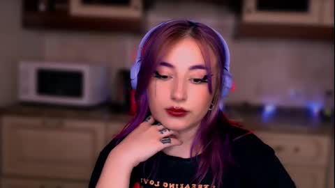 Snapshot of ediefris chatting on 02.12.25 fickle demon made of clumps of matter online show from 02.12.25