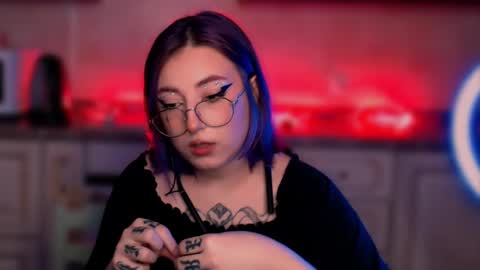 Snapshot of ediefris chatting on 02.17.25 fickle demon made of clumps of matter online show from 02.17.25