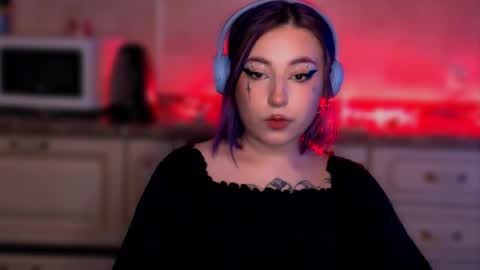 Snapshot of ediefris chatting on 02.17.25 fickle demon made of clumps of matter online show from 02.17.25