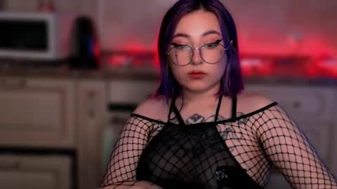 Snapshot of ediefris chatting on 02.18.25 fickle demon made of clumps of matter online show from 02.18.25