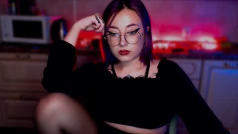 Snapshot of ediefris chatting on 02.27.25 fickle demon made of clumps of matter online show from 02.27.25