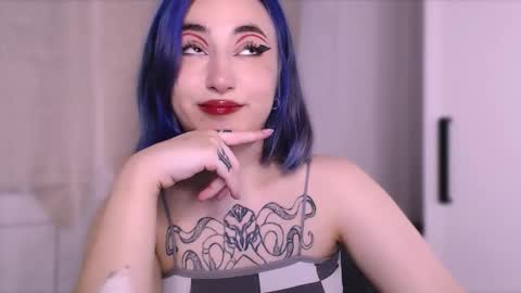 Snapshot of ediefris chatting on 09.09.25 fickle demon made of clumps of matter online show from 09.09.25