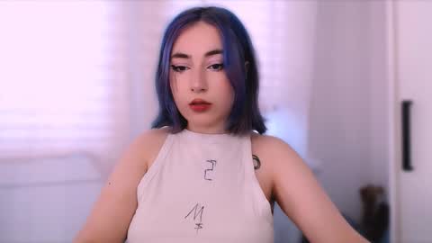 Snapshot of ediefris chatting on 09.10.25 fickle demon made of clumps of matter online show from 09.10.25