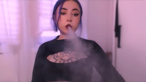 Snapshot of ediefris chatting on 09.12.25 fickle demon made of clumps of matter online show from 09.12.25