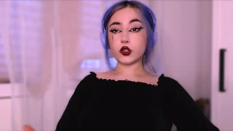 Snapshot of ediefris chatting on 09.15.25 fickle demon made of clumps of matter online show from 09.15.25