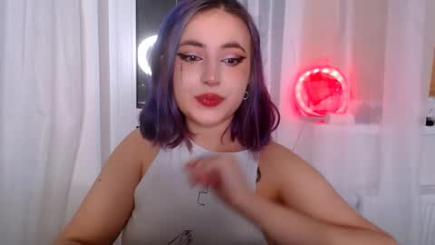 Snapshot of ediefris chatting on 10.24.25 fickle demon made of clumps of matter online show from 10.24.25