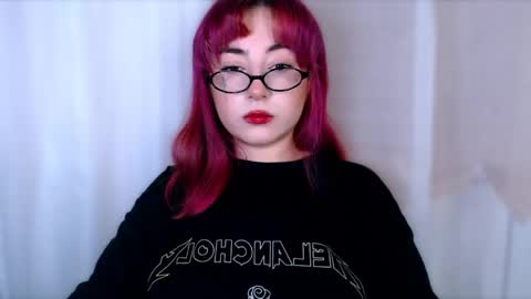 Snapshot of ediefris chatting on 04.26.26 fickle demon made of clumps of matter online show from 04.26.26