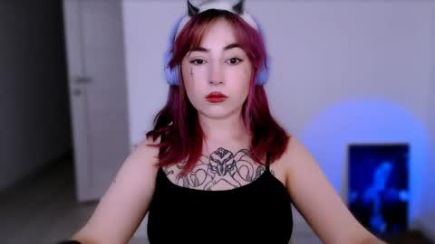 Snapshot of ediefris chatting on 05.26.26 fickle demon made of clumps of matter online show from 05.26.26