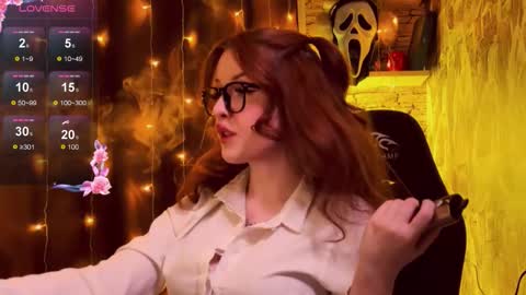 Snapshot of edithafarro chatting on 11.09.25 Friendly neighbourhoud redhead online show from 11.09.25