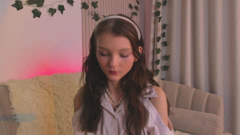 Lisa  online show from 02.01.25