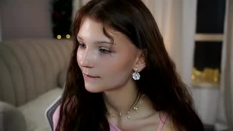 Lisa  online show from 02.05.26