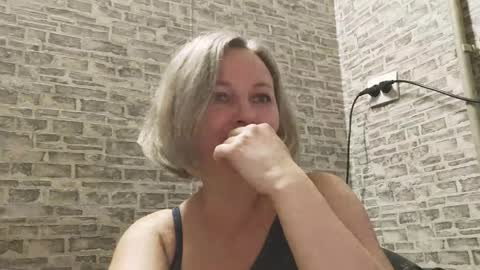 edithmanning online show from 02.05.25