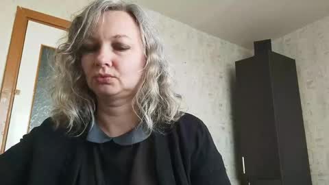 Snapshot of edithmanning chatting on 05.05.26 edithmanning online show from 05.05.26