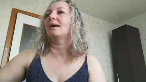 Snapshot of edithmanning chatting on 05.29.26 edithmanning online show from 05.29.26