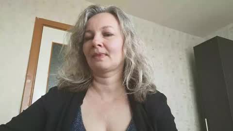 Snapshot of edithmanning chatting on 06.01.26 edithmanning online show from 06.01.26