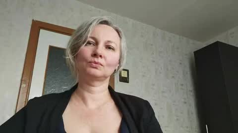 Snapshot of edithmanning chatting on 06.04.26 edithmanning online show from 06.04.26