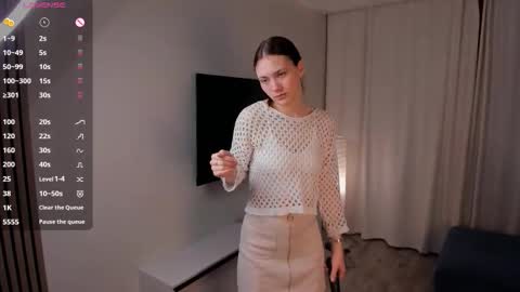 Snapshot of edlacarleton chatting on 11.17.25 Nikki online show from 11.17.25