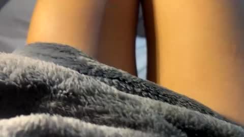 Snapshot of edralyn_cb chatting on 11.07.25 edralyn_cb online show from 11.07.25