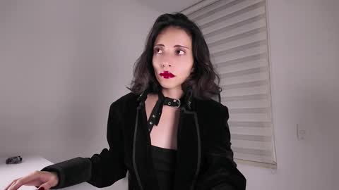 Edranah online show from 10.30.25