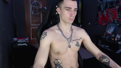 Snapshot of eduard_loveee chatting on 01.19.26 Eduar online show from 01.19.26