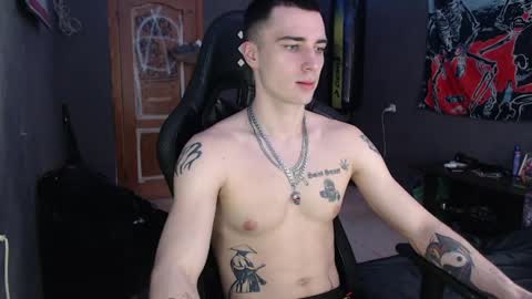 Snapshot of eduard_loveee chatting on 03.21.26 Eduar online show from 03.21.26