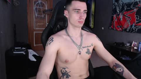 Snapshot of eduard_loveee chatting on 04.18.26 Eduar online show from 04.18.26