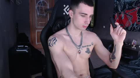 Snapshot of eduard_loveee chatting on 04.24.26 Eduar online show from 04.24.26