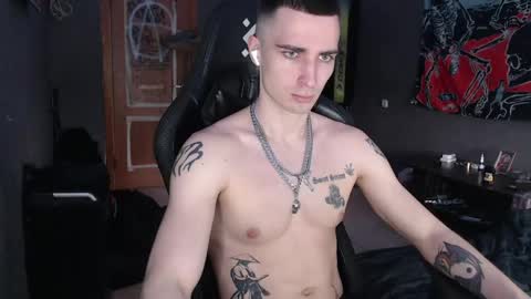 Snapshot of eduard_loveee chatting on 04.29.26 Eduar online show from 04.29.26