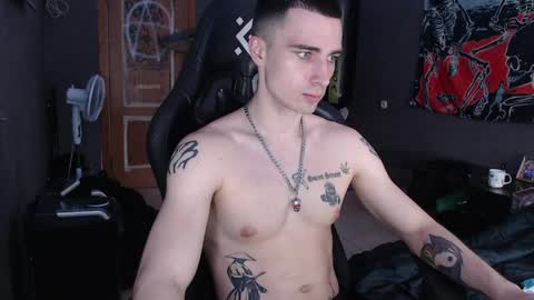Snapshot of eduard_loveee chatting on 05.23.26 Eduar online show from 05.23.26