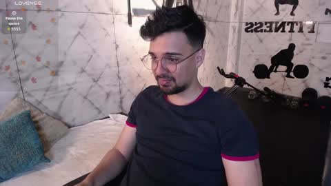 Snapshot of edward_maxx chatting on 02.21.26 Eduardo online show from 02.21.26