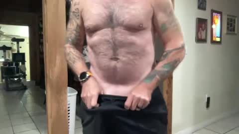 Snapshot of eevilempire chatting on 01.05.25 Harley Biker online show from 01.05.25