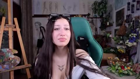 effiemeowley online show from 04.18.26