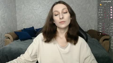 Snapshot of effy_gray chatting on 04.30.26 Anna online show from 04.30.26