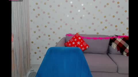 Effy online show from 12.21.24