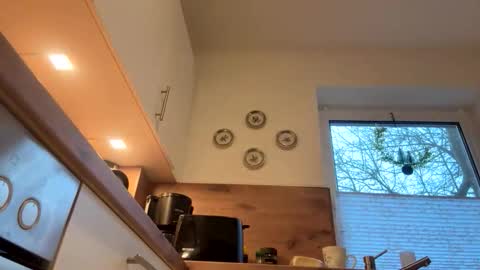 Snapshot of eichelhorn chatting on 12.22.25 eichelhorn online show from 12.22.25