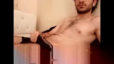 eigengraupia online show from 10.19.25