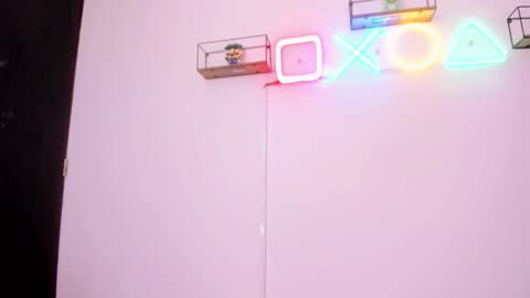 eileenn tanihara online show from 02.12.26