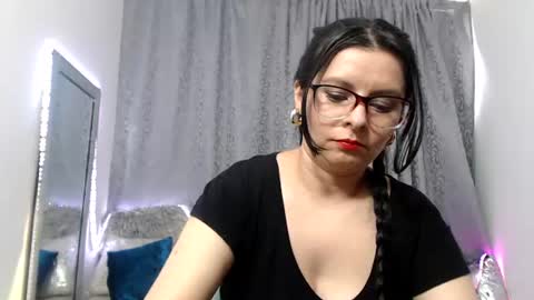 Snapshot of eileenqueen23 chatting on 07.18.26 Eileen online show from 07.18.26