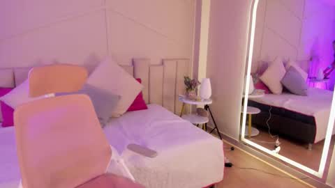 eimmy_bm online show from 12.14.25