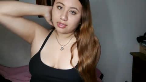 EIMY   MODEL INDEPENDENT online show from 01.18.25