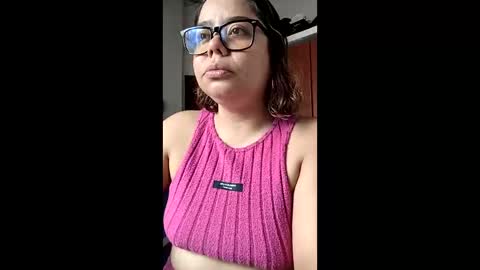 eimy_saenzz online show from 04.12.26